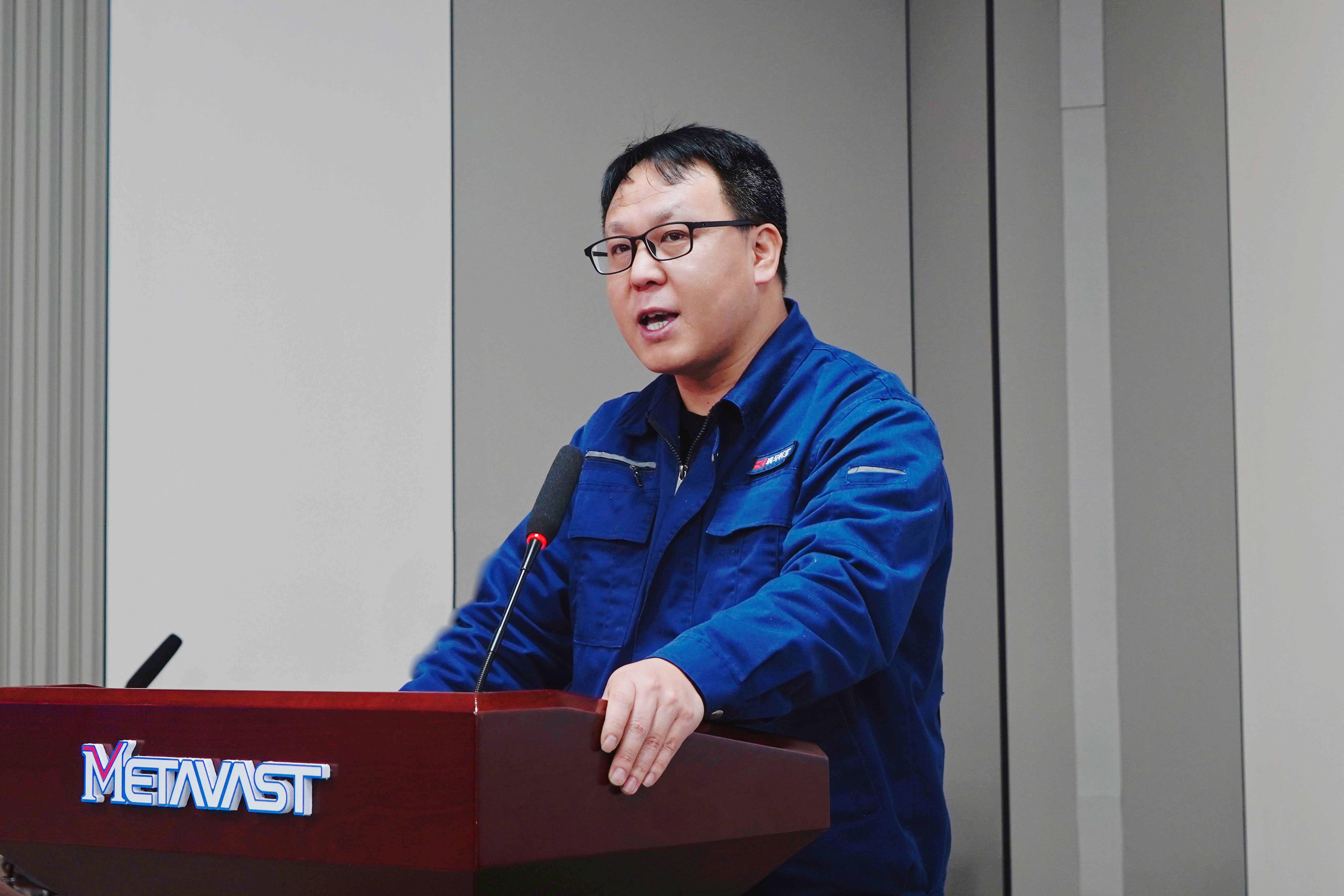 陈丕方.jpg 陈丕方.jpg