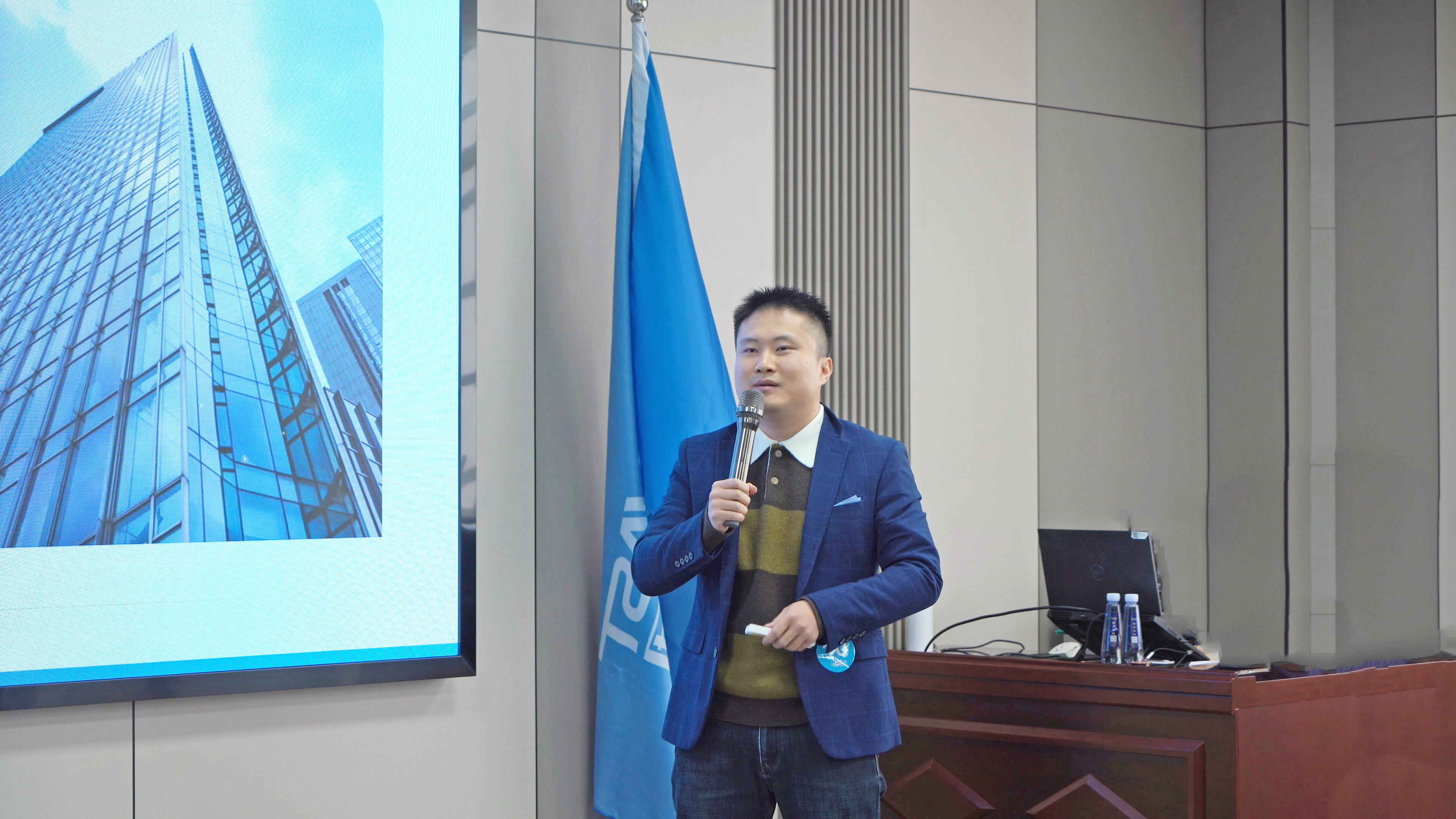 C4261.MP4_20241227_133122.119.jpg C4261.MP4_20241227_133122.119.jpg